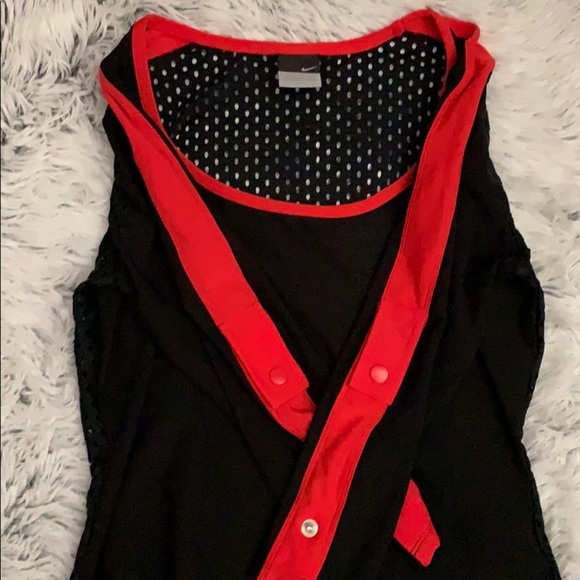 Nike Shirt - Picture 5 of 8